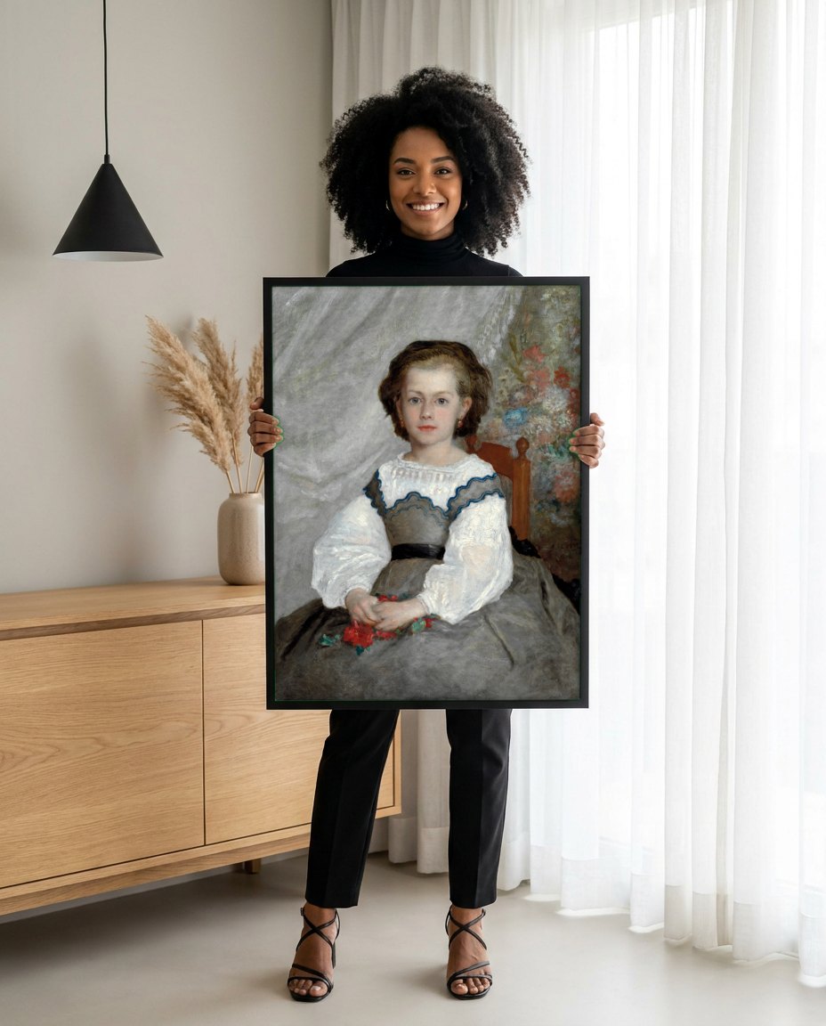 Quadro Decorativo Retrato de uma Menina - Renoir | modelo apresentando o quadro emoldurado