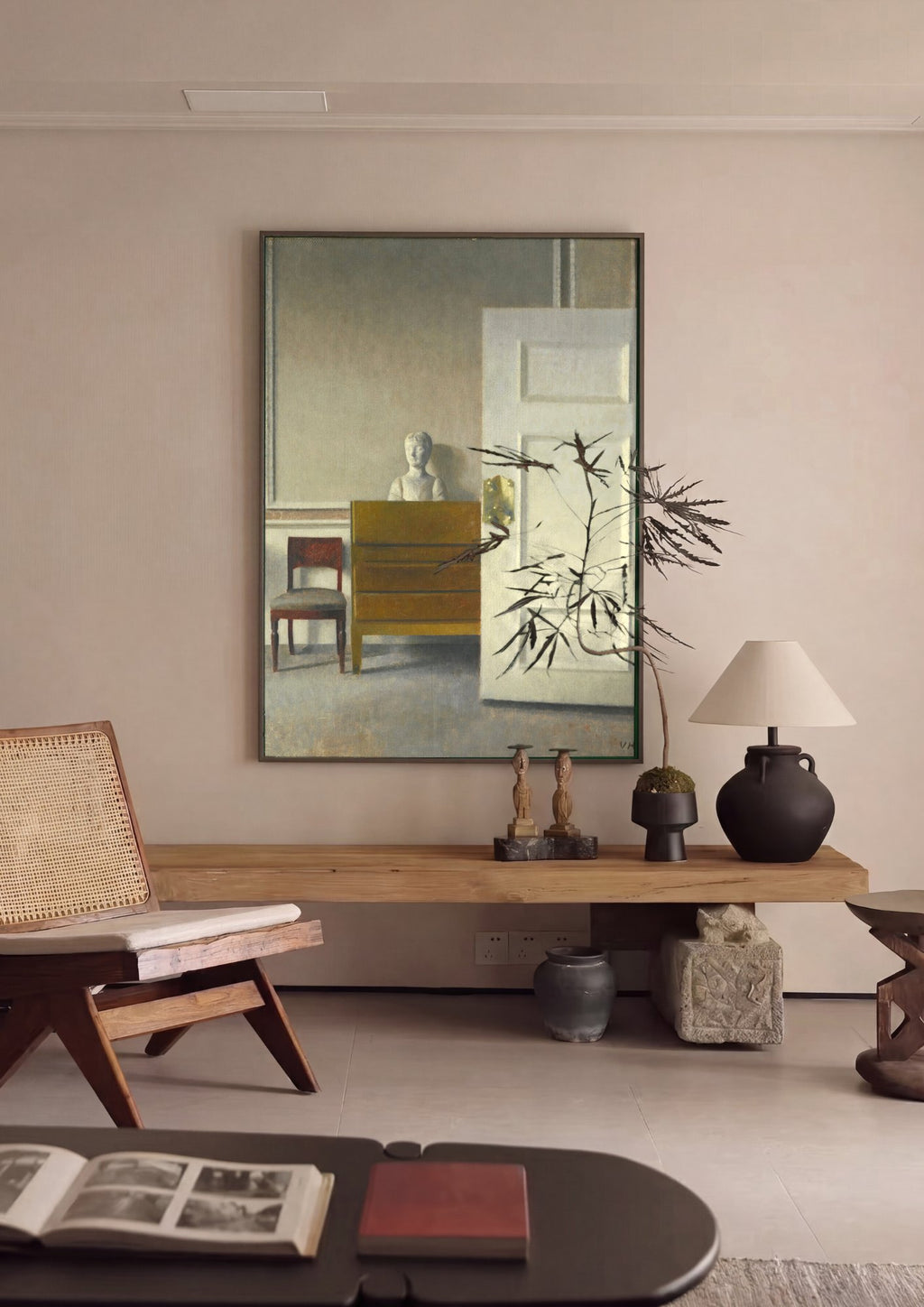 Quadro Decorativo Interior com Estátua - Vilhelm Hammershøi em ambiente decorado