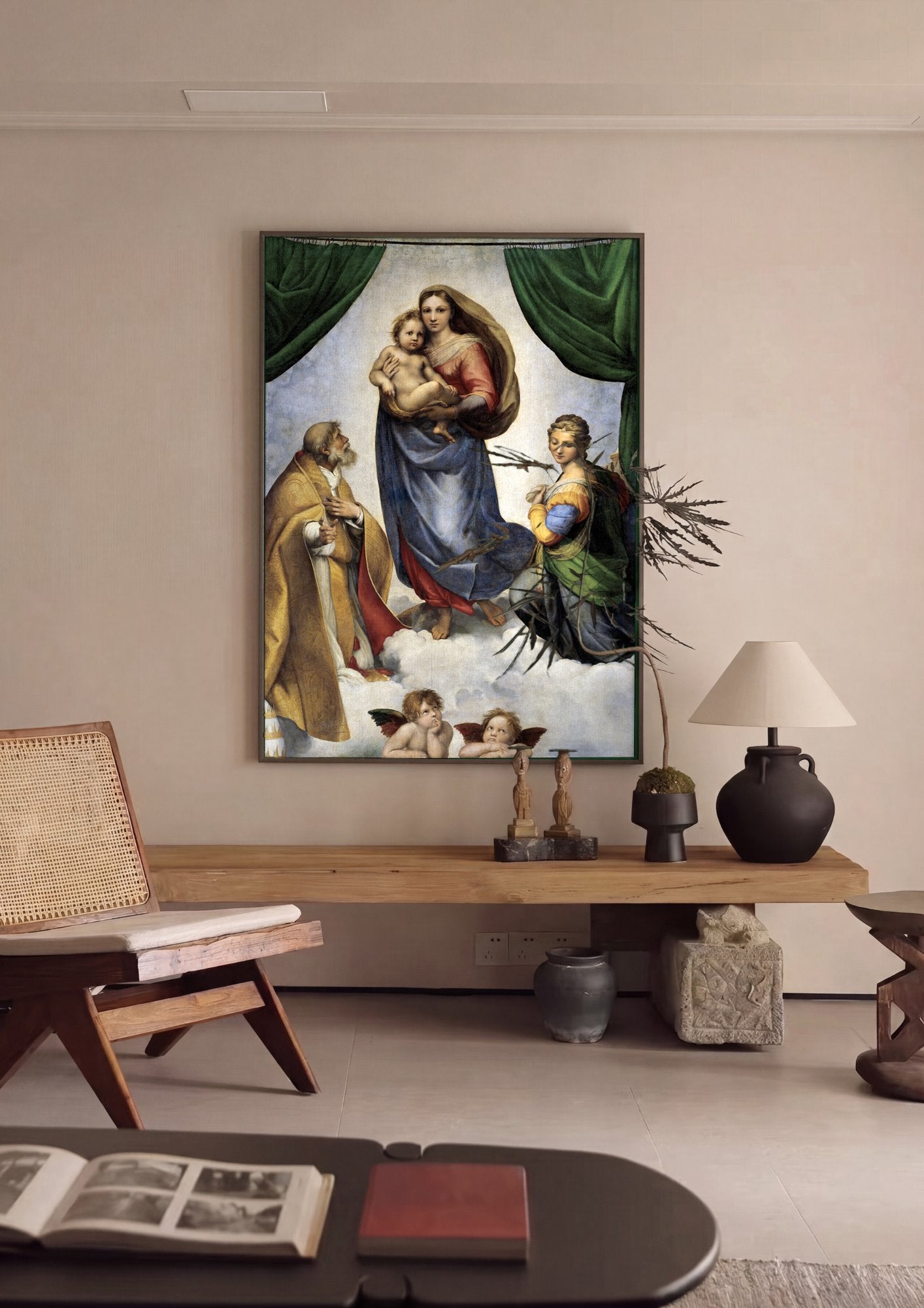 Quadro Decorativo Madona Sistina - Rafael em ambiente decorado