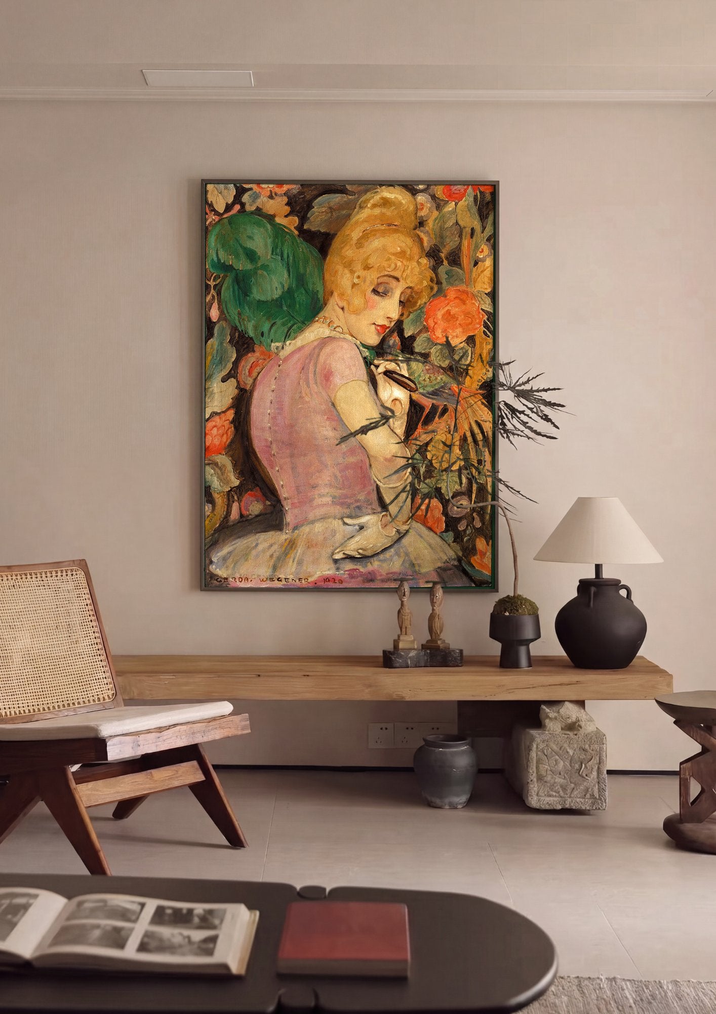 Quadro Decorativo A Mulher e o Papagaio - Gerda Wegener em ambiente decorado