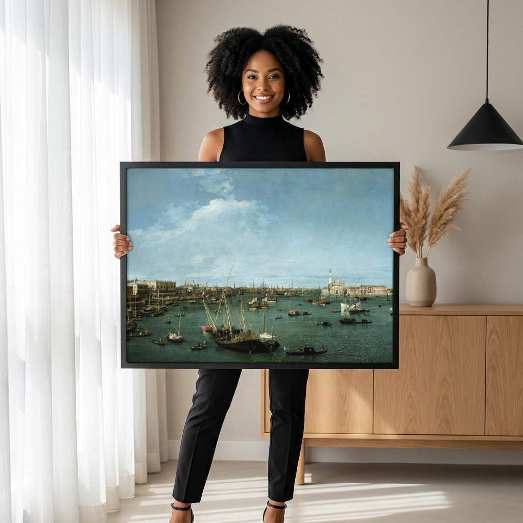 Quadro Decorativo 'A Lagoa de Veneza' - Canaletto com modelo em ambiente