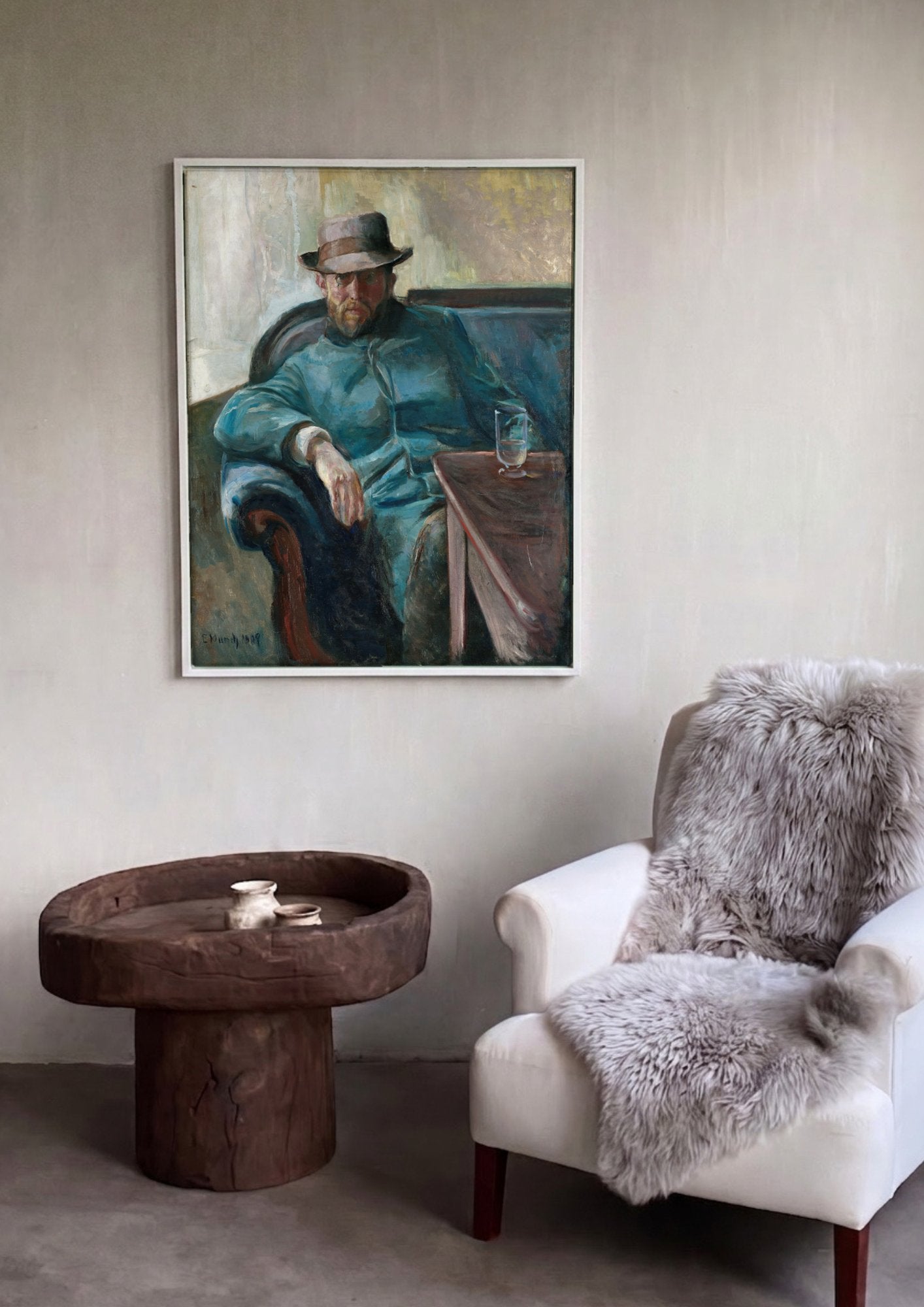Quadro Decorativo Autorretrato com Chapéu – Edvard Munch em ambiente decorado