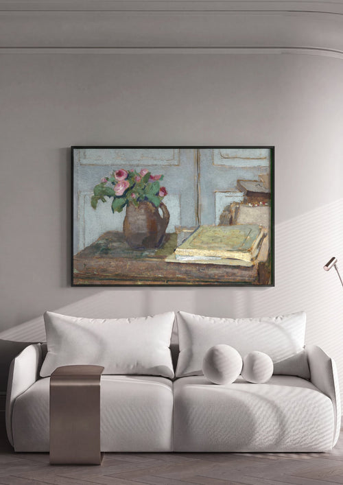 Quadro Decorativo 'Rosas e Livros' - Édouard Vuillard em ambiente decorado