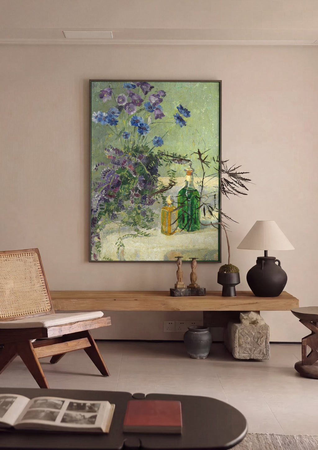 Quadro Decorativo Cesto de Flores e Garrafas - Gerda Wegener em ambiente decorado