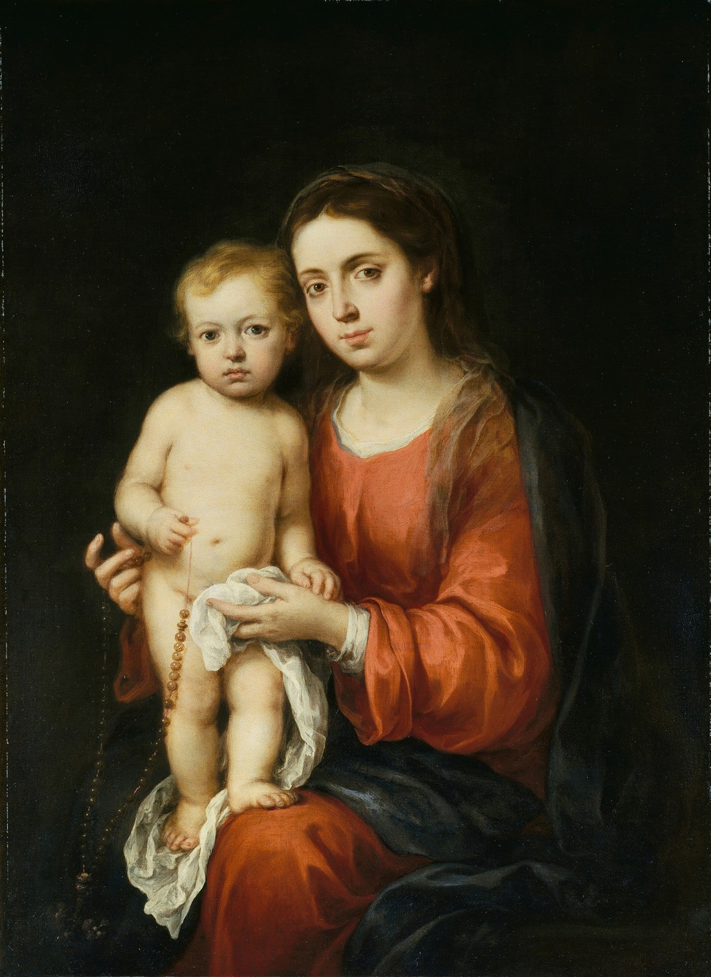 Quadro decorativo Virgem com o Menino de Bartolomé Estebán Murillo, mostrando Maria segurando o Menino Jesus com um rosário, sobre fundo escuro.