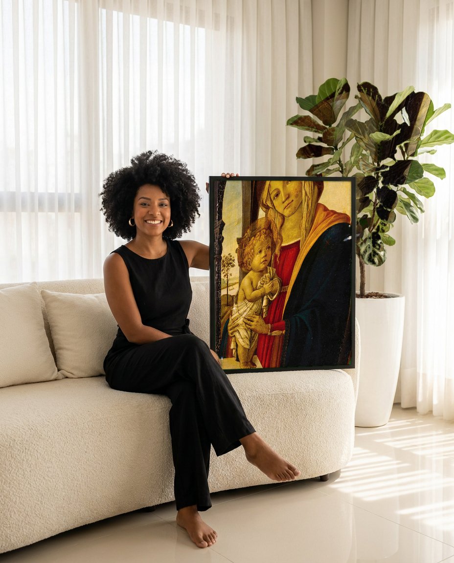 Quadro Decorativo Madonna e o Menino - Botticelli com modelo em ambiente