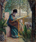 Quadro decorativo mostrando uma mulher sentada, bordando em um jardim, com a luz do sol filtrando entre as folhas das árvores. Cores vibrantes e pinceladas características de Claude Monet.