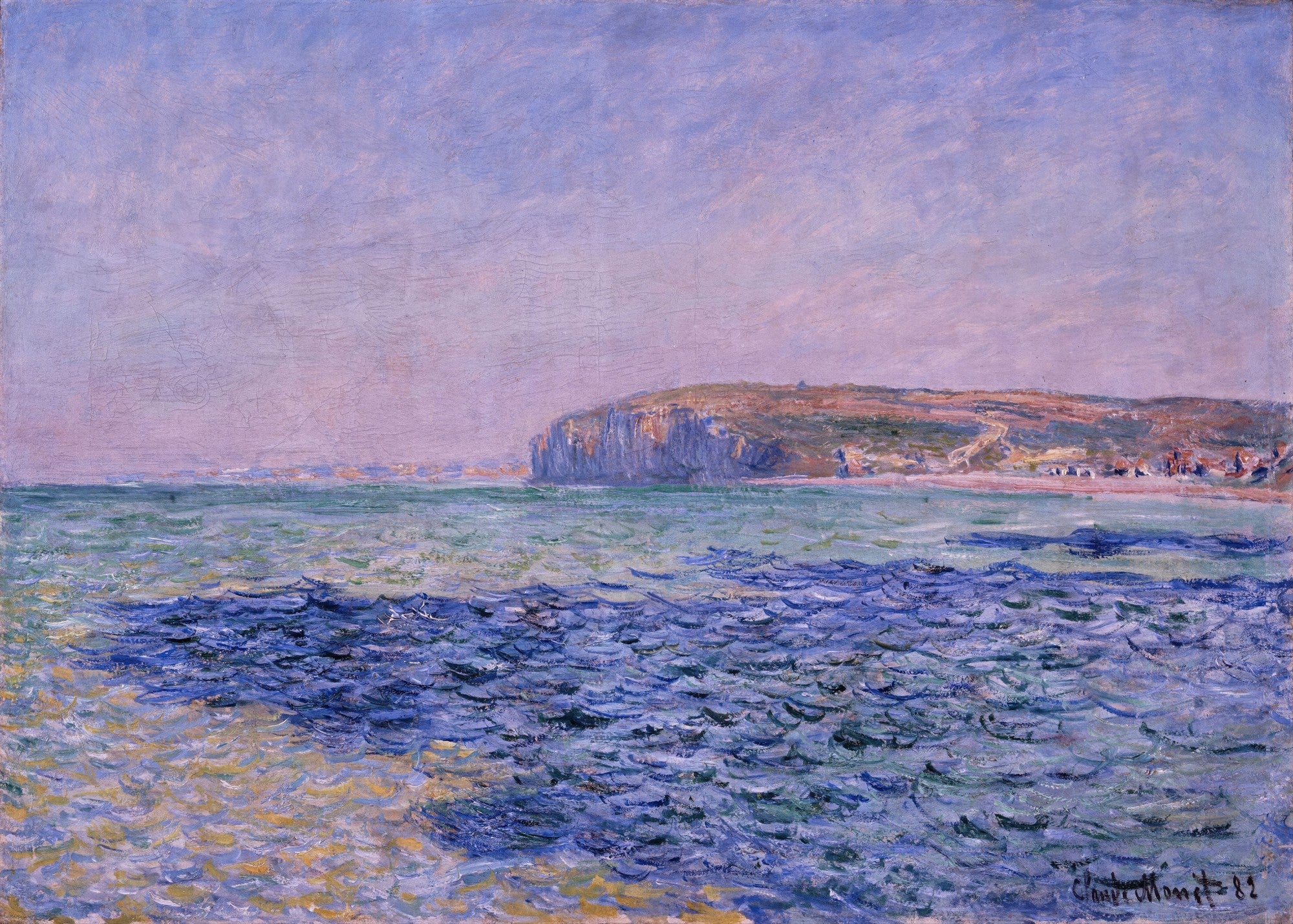 Quadro decorativo mostrando a obra 'Praia em Pourville, Sol Poente' de Claude Monet, com um mar agitado em tons de azul e verde, uma praia e um penhasco ao fundo sob um céu lilás e azul claro.