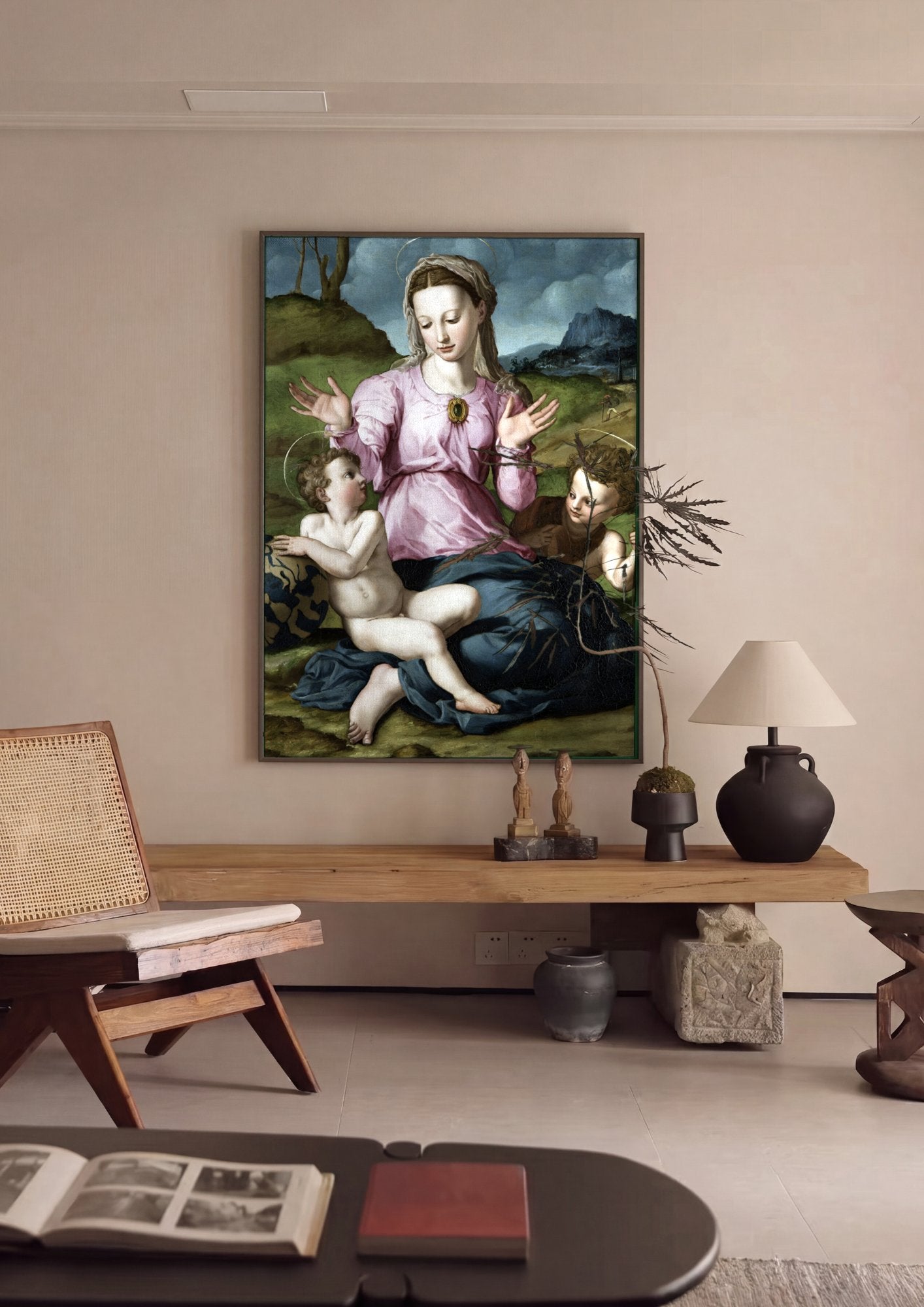 Quadro Decorativo A Virgem e o Menino com São João Batista - Bronzino em ambiente decorado