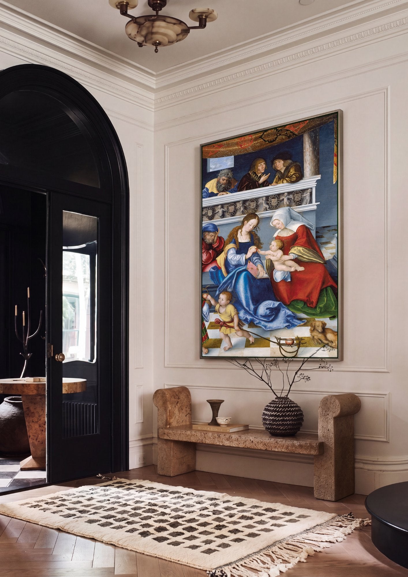 Quadro Decorativo A Virgem e o Menino com Sant'Ana - Cranach, o Velho em ambiente decorado