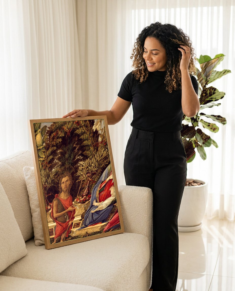 Quadro Decorativo A Virgem e o Menino com São João Batista e um Santo - Botticelli com modelo em ambiente