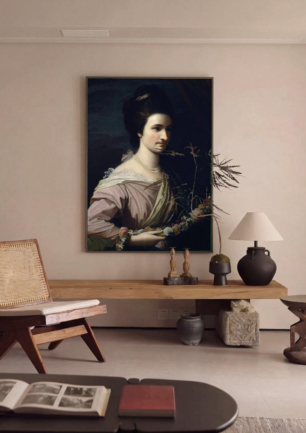 Quadro Decorativo Retrato de Mulher com Grinalda - B. West em ambiente decorado