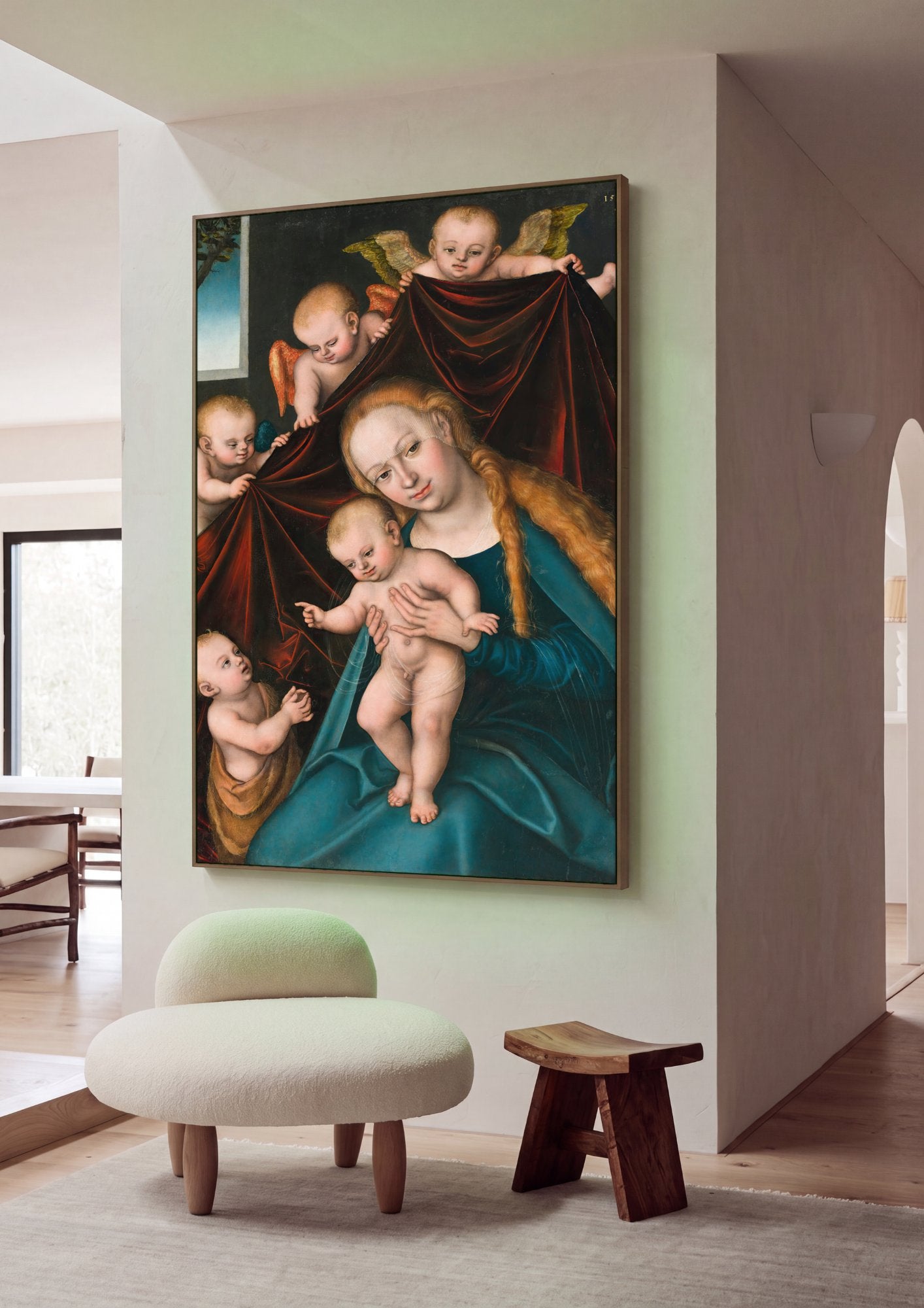 Quadro Decorativo Madona e o Menino com João Batista e Anjos - Cranach em ambiente decorado