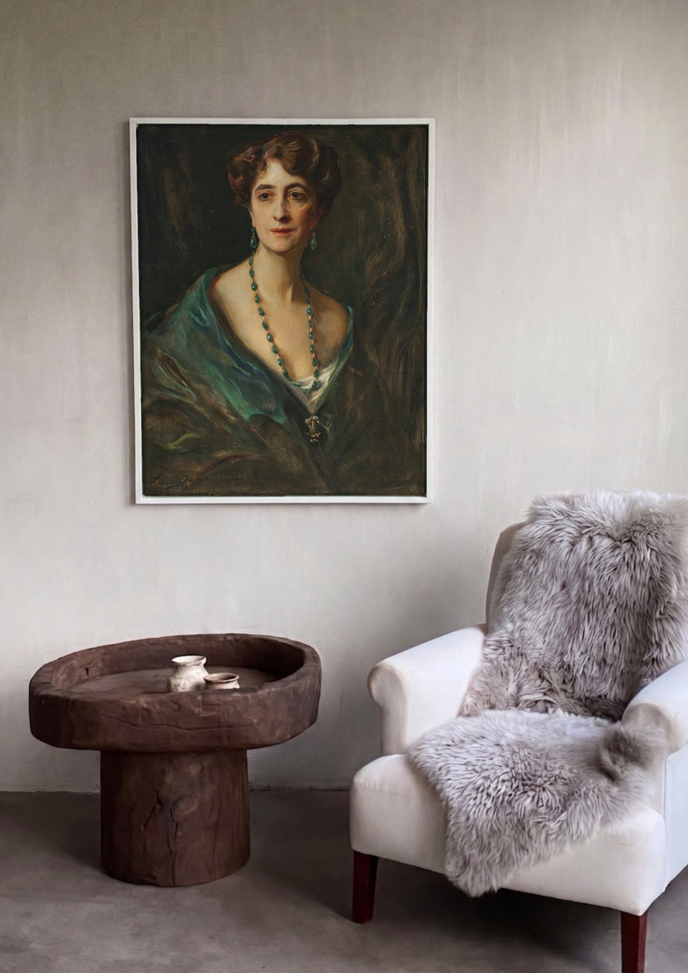 Quadro Decorativo Retrato de Mulher com Esmeraldas - Philip Alexius de László em ambiente decorado