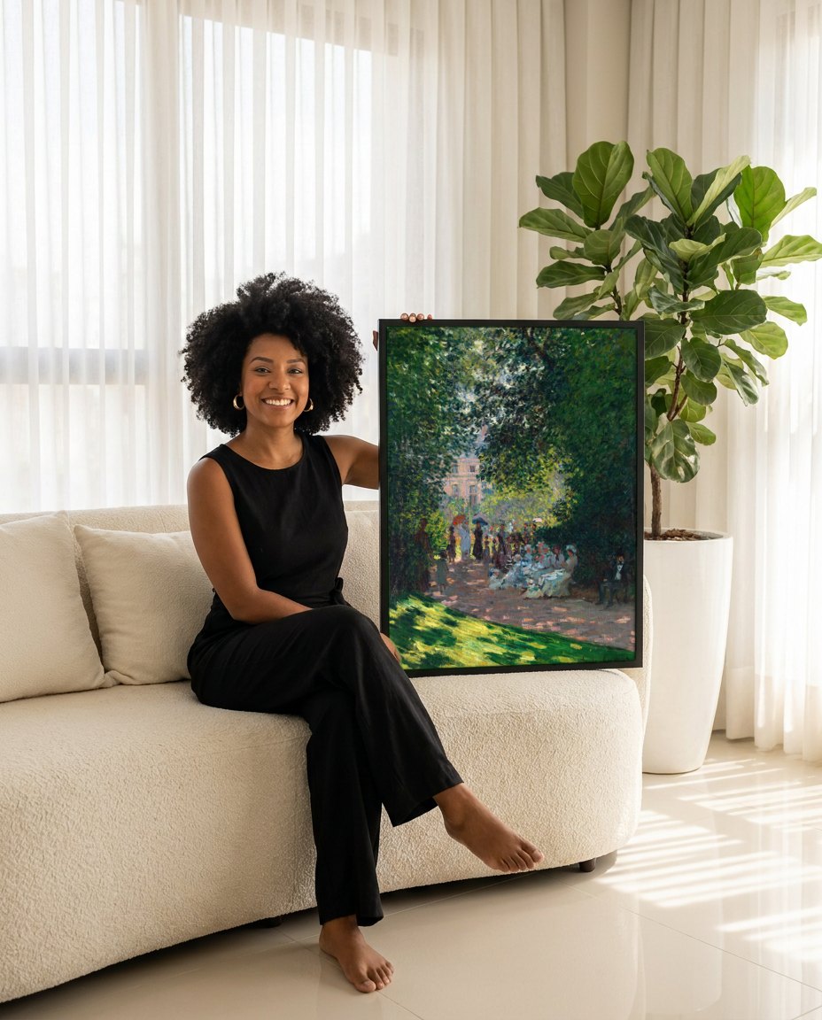 Quadro Decorativo Jardins Sombrios - Claude Monet | modelo apresentando o quadro emoldurado