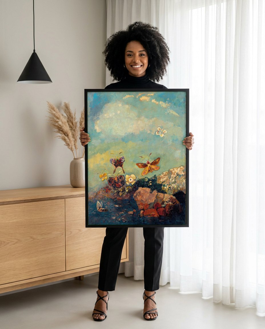 Quadro Decorativo Borboletas e Flores - Odilon Redon | modelo apresentando o quadro emoldurado