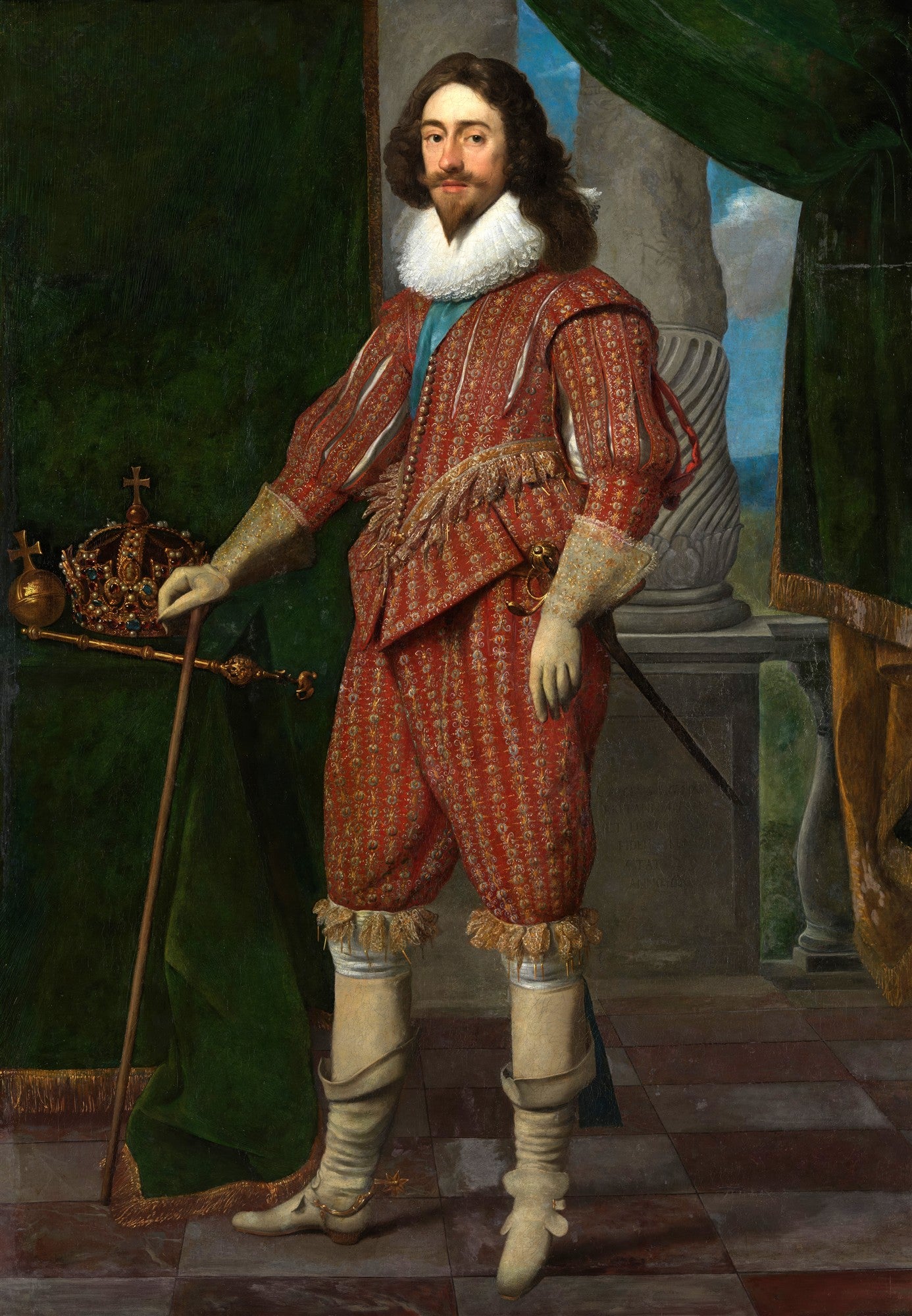 Retrato de corpo inteiro do Rei Carlos I da Inglaterra, pintado por Daniël Mijtens. O rei veste um rico traje vermelho bordado, colarinho branco rendado, e está ladeado por uma coroa e cetro, com colunas e cortinas verdes ao fundo.