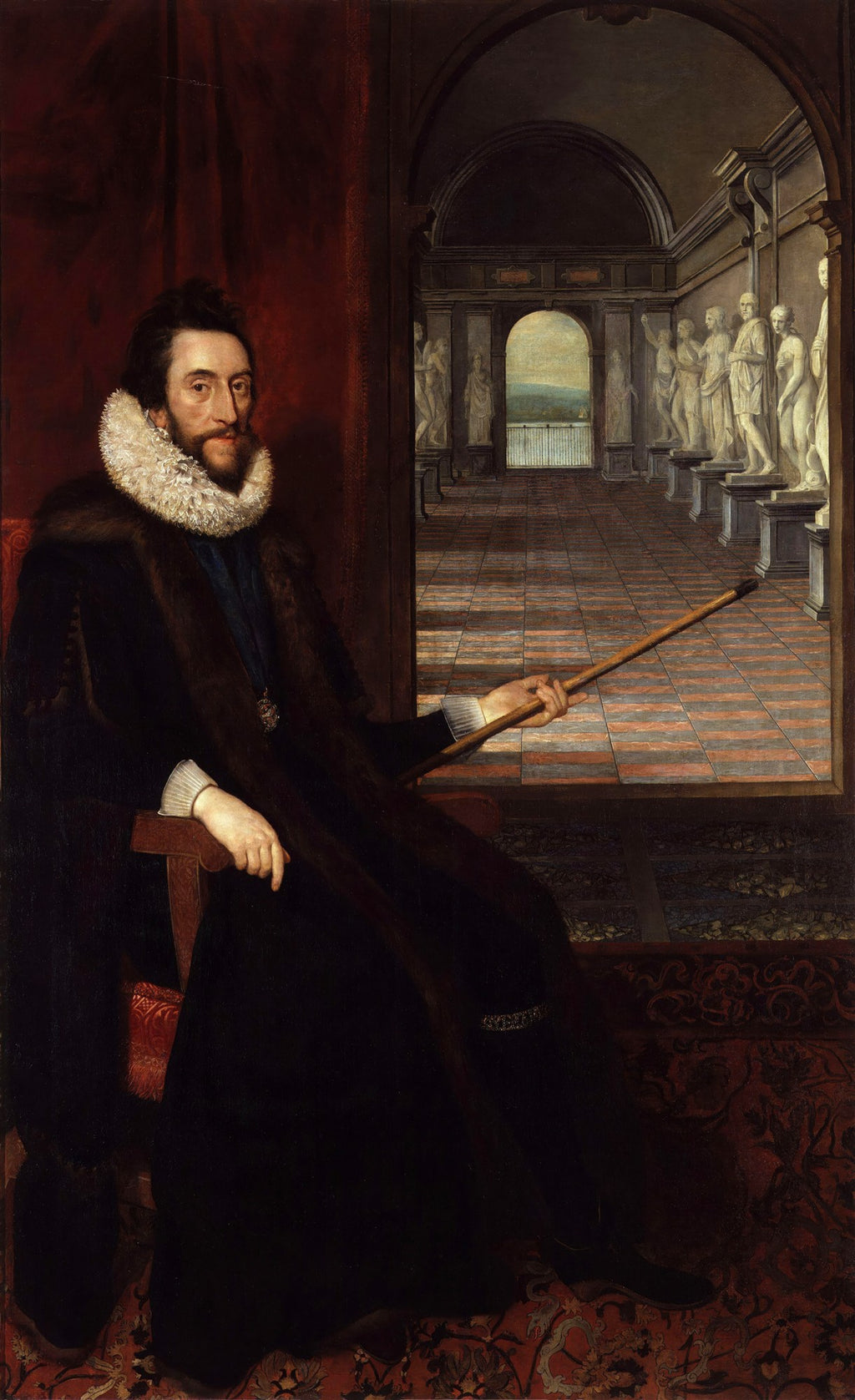 Retrato de Sir William Paddy por Daniël Mijtens, um homem barbudo com gola branca e vestes escuras, segurando um bastão, sentado em um ambiente luxuoso com estátuas ao fundo.