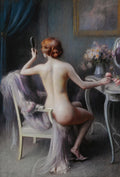 Mulher ruiva de costas sentada em uma cadeira, admirando-se em um espelho de mão, em uma cena íntima com tons pastel e azuis escuros. Quadro de Delphin Enjolras.