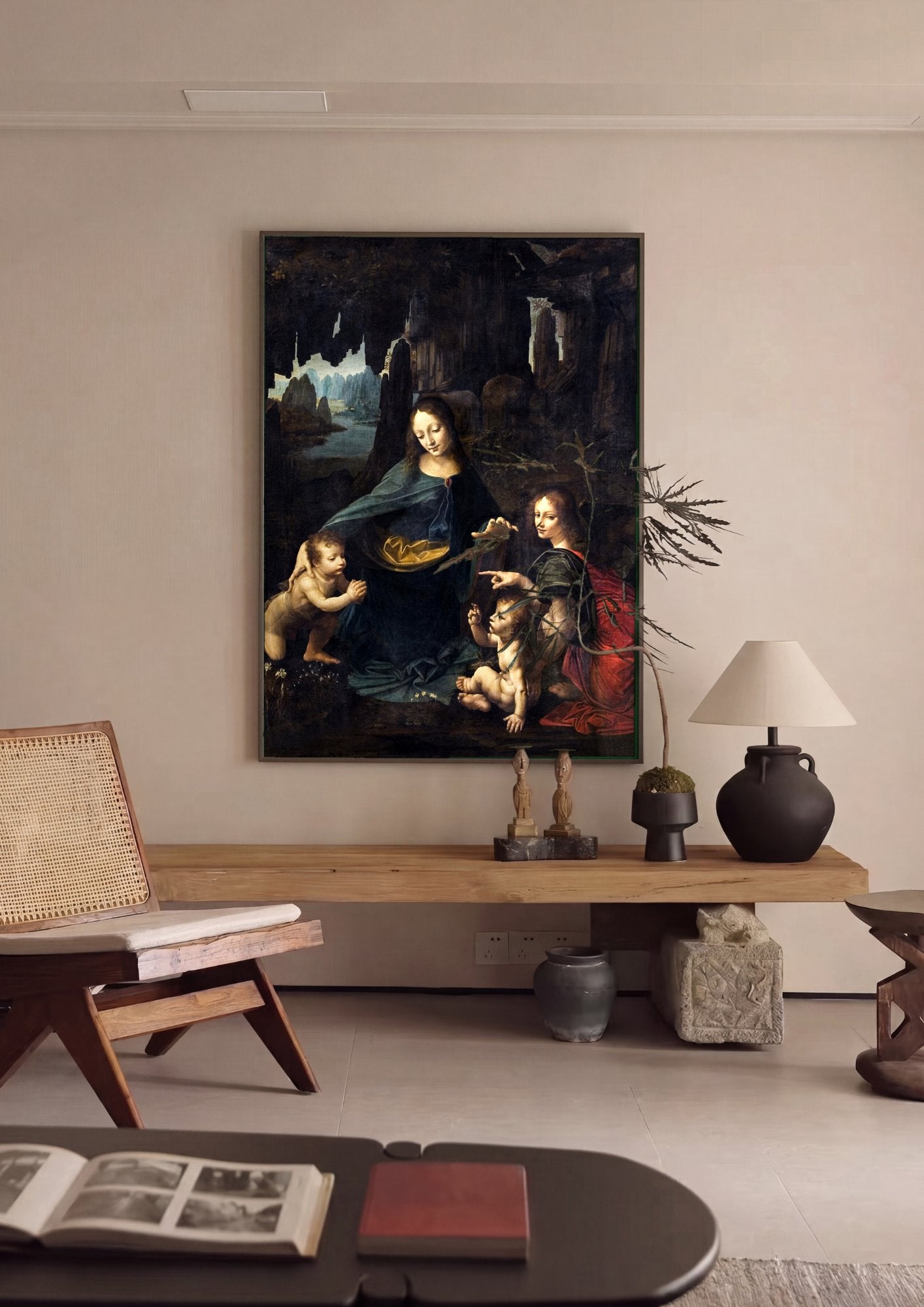 Quadro Decorativo A Virgem dos Rochedos - Da Vinci em ambiente decorado