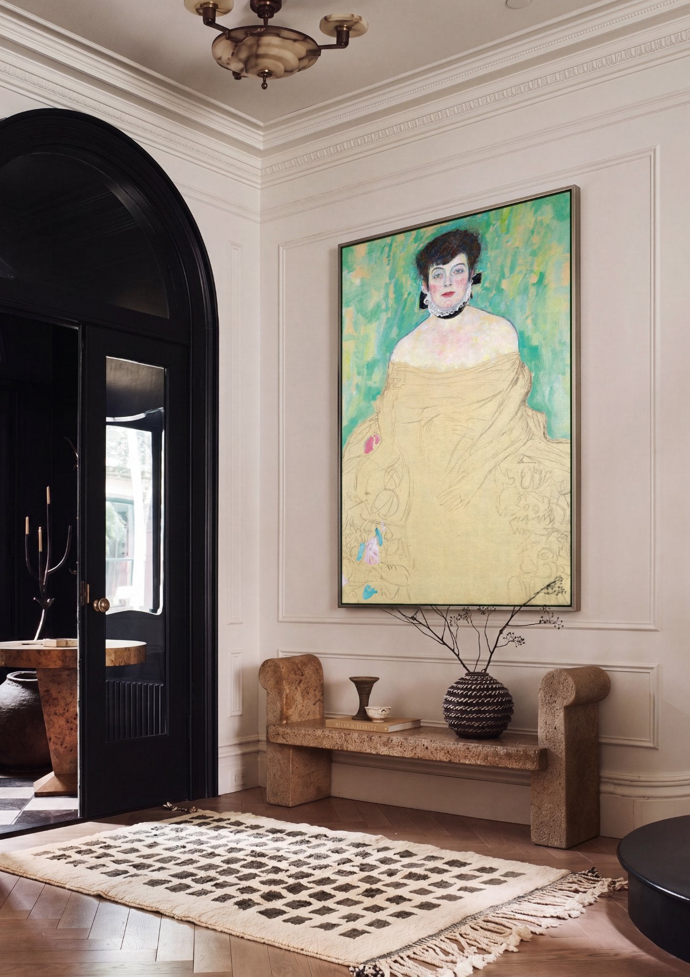Quadro Decorativo Retrato Inacabado de Mulher - Klimt em ambiente decorado