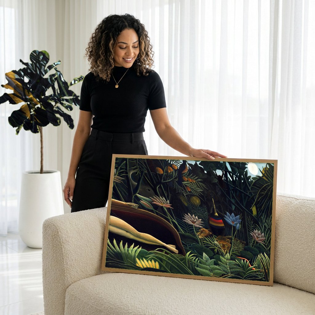 Quadro Decorativo O Sonho - Henri Rousseau com modelo em ambiente