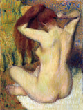Quadro decorativo mostrando um nu feminino de costas, com cabelo avermelhado, em tons de amarelo, laranja e azul, obra de Edgar Degas em pastel.