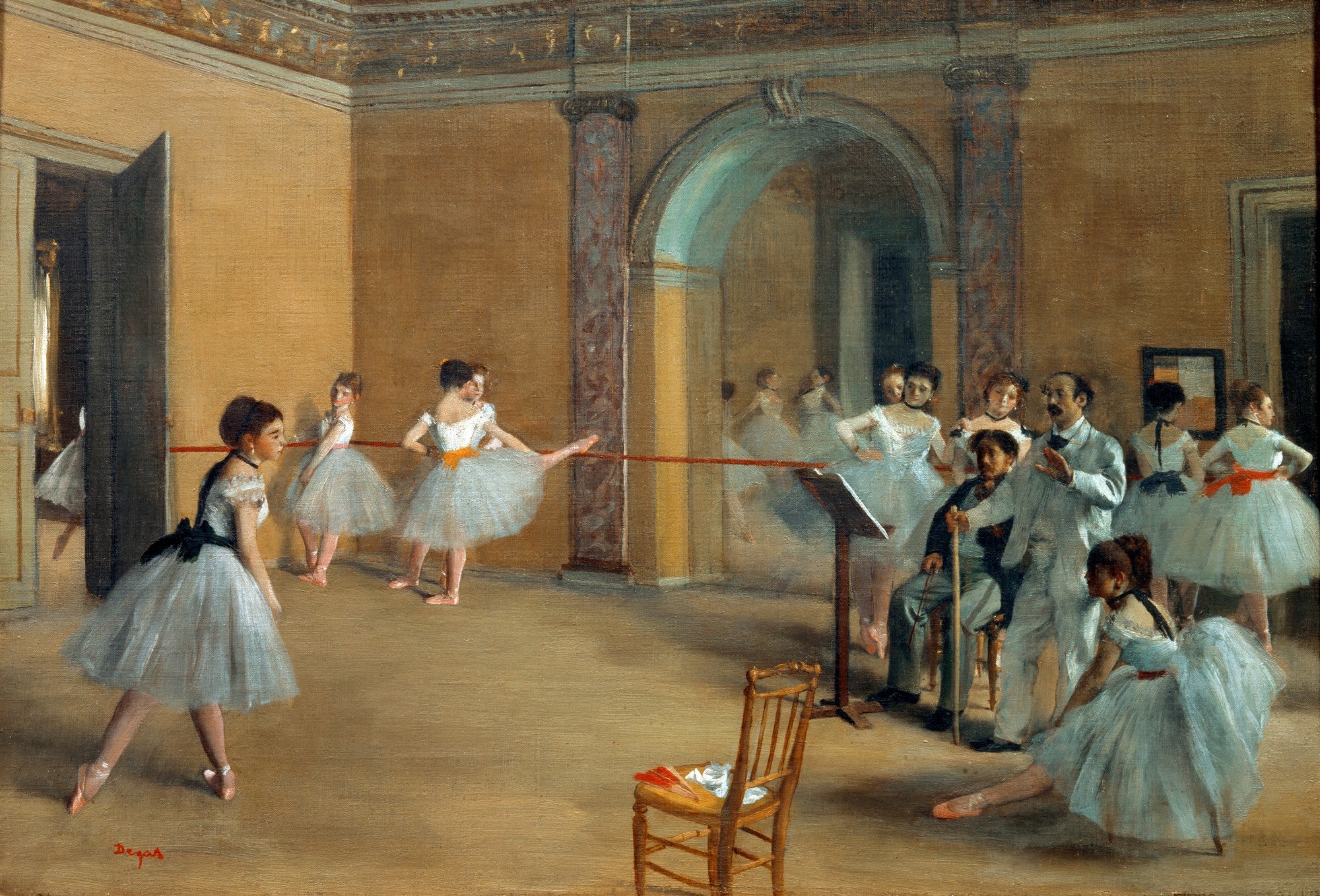 Quadro decorativo mostrando a pintura 'A Aula de Balé' de Edgar Degas, com bailarinas em um estúdio de ensaio com um mestre de balé. As cores são suaves e a cena é de um interior.