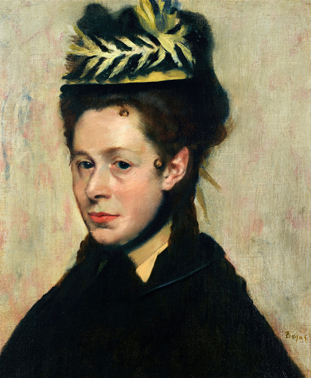 Retrato de uma mulher com chapéu ornamentado, obra de Edgar Degas, em tons suaves com fundo claro e pinceladas visíveis, com a assinatura 'Degas' no canto inferior direito.