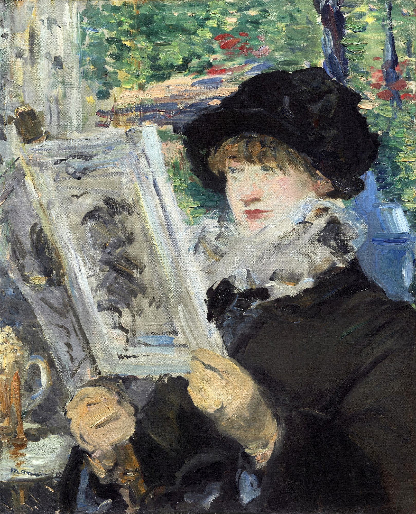 Quadro decorativo de Edouard Manet, 'A Leitura', mostrando uma mulher com chapéu preto lendo um jornal, com pinceladas soltas e um fundo verde e vibrante.