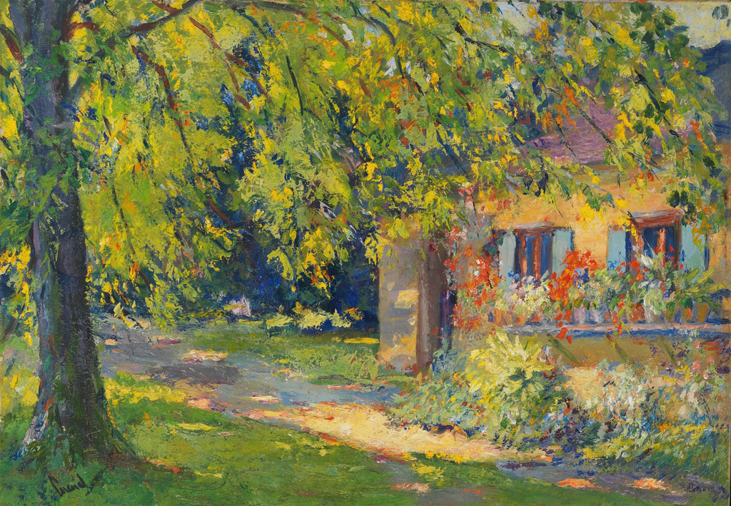 Pintura a óleo de Edward Cucuel, mostrando uma casa amarela com janelas azuis, parcialmente obscurecida por uma grande árvore com folhagem verde e amarela vibrante. Há um caminho de terra que leva à casa, e o sol ilumina a cena com manchas de luz.