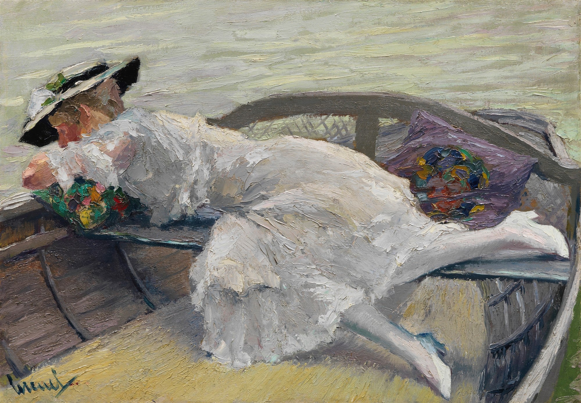 Pintura a óleo de Edward Cucuel mostrando uma mulher de vestido branco e chapéu deitada em um barco, com a cabeça apoiada nos braços, em um lago calmo. A pincelada é visivelmente texturizada.
