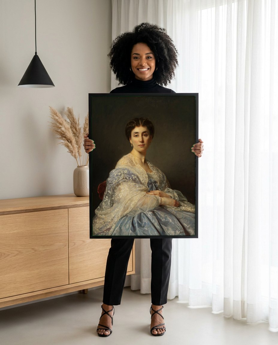 Quadro Decorativo Retrato Feminino - Józef Simmler | modelo apresentando o quadro emoldurado