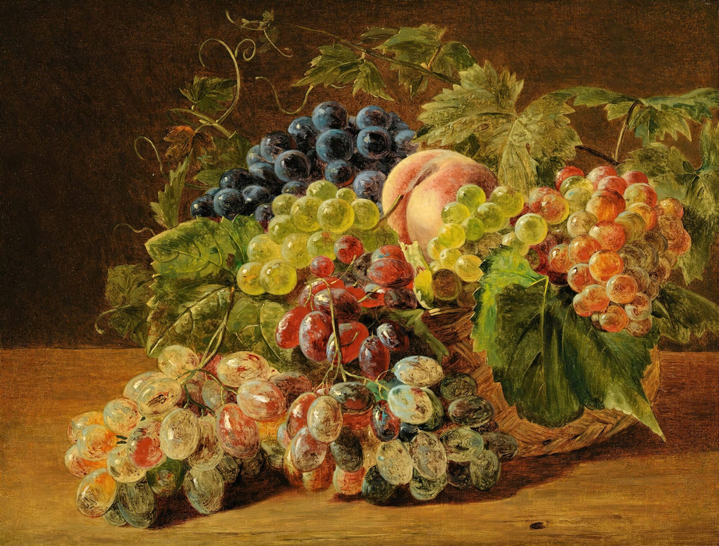 Quadro decorativo Cesto de Frutas de Ferdinand Georg Waldmüller, com uvas de diversas cores e um pêssego em um cesto de vime, sobre uma mesa de madeira.