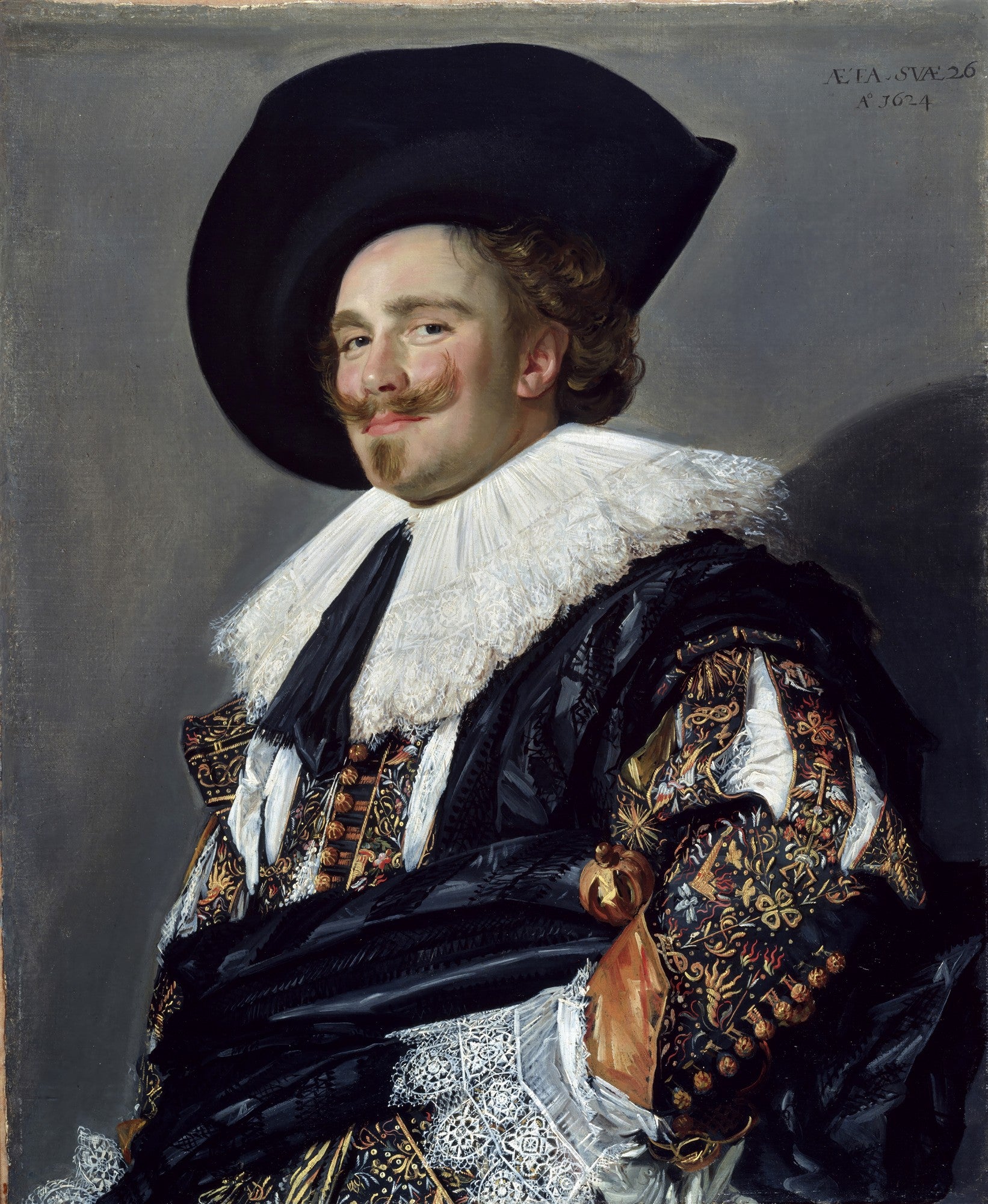 Retrato de um cavalheiro sorridente com chapéu preto, bigodes ruivos e gola de renda branca, pintado por Frans Hals.
