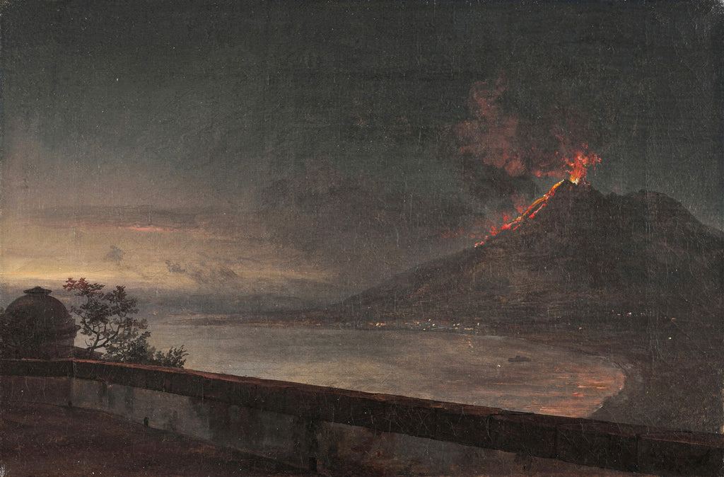 Pintura a óleo mostrando uma erupção vulcânica noturna do Monte Vesúvio, com lava escorrendo e fumaça vermelha no céu escuro, vista de uma varanda com um lago e cidade iluminada ao fundo. Atribuído a Pierre-Jacques Volaire.