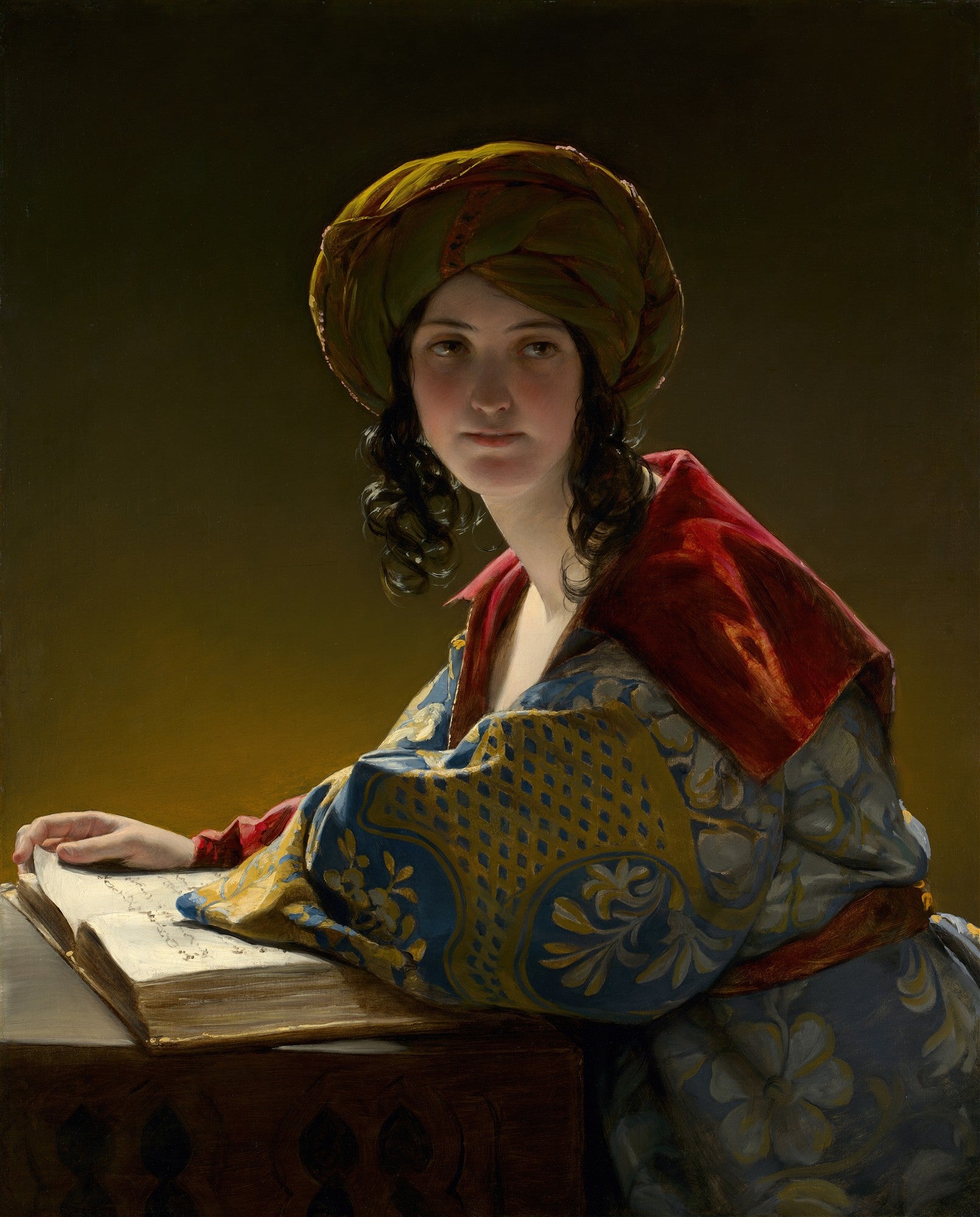 Retrato de uma jovem mulher com turbante verde e vestes coloridas, lendo um livro, iluminada por uma luz suave. Atribuição a Friedrich von Amerling.