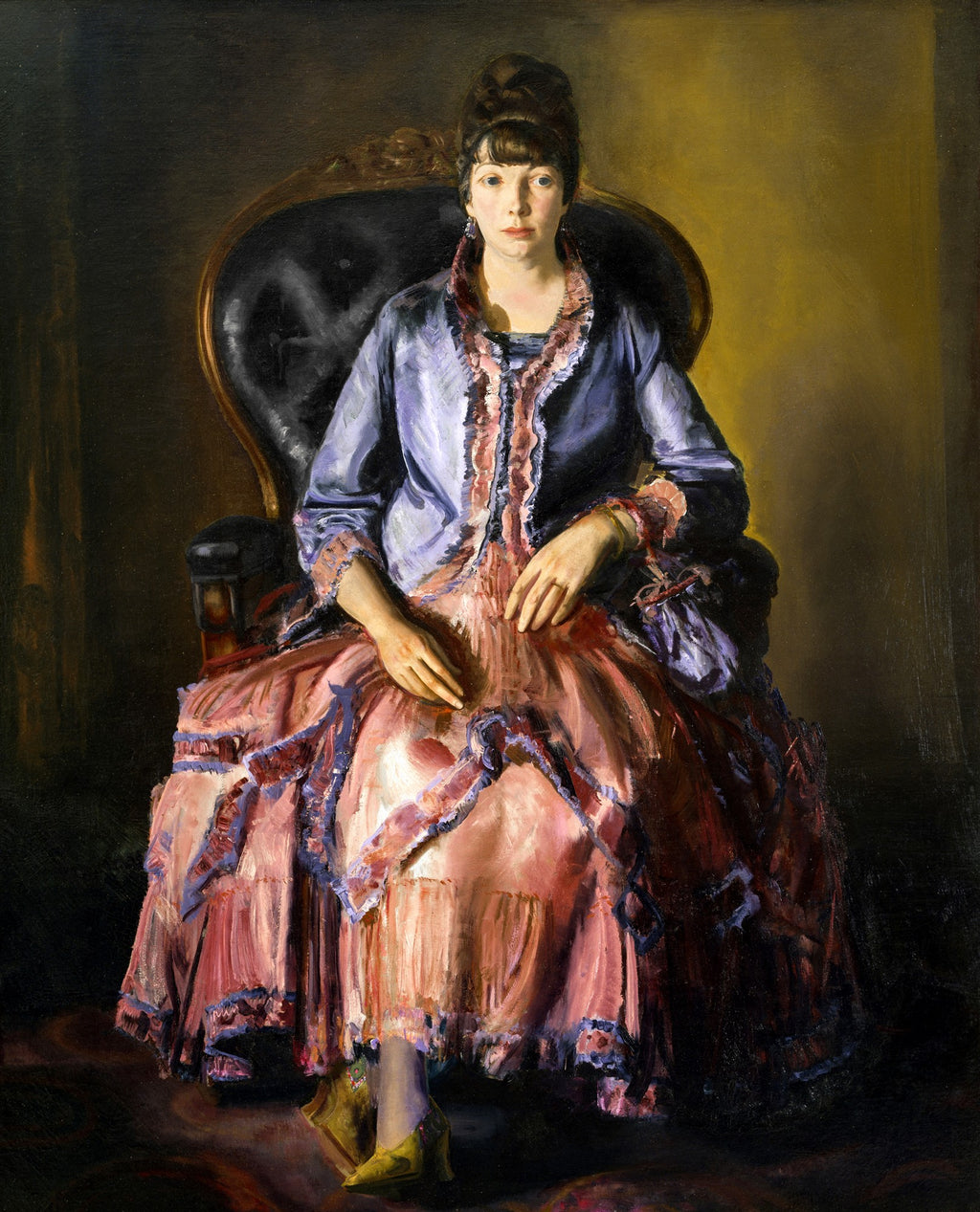 Retrato a óleo de Mrs. Albert Sterner, uma mulher sentada em uma poltrona escura, vestindo um robe lavanda com detalhes em rosa e uma saia volumosa rosa e lilás, com um olhar direto e sério.