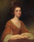 Retrato de mulher jovem de cabelos castanhos escuros e pele clara, vestindo um vestido laranja-amarronzado com detalhes brancos, olhando diretamente para o observador. O fundo é escuro e liso.