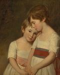 Retrato de duas meninas, uma mais velha abraçando a mais nova, com expressões serenas e vestindo roupas brancas com faixas coloridas. A luz suave destaca seus rostos contra um fundo escuro. Obra de George Romney.