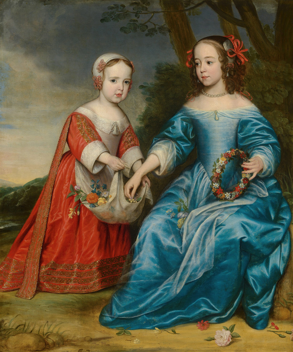 Quadro decorativo com duas meninas, uma mais velha de vestido azul segurando uma guirlanda de flores, e uma mais nova de vestido vermelho e touca branca, ambas colhendo flores em um cenário campestre com árvores e colinas ao fundo. A cena é iluminada por uma luz suave.