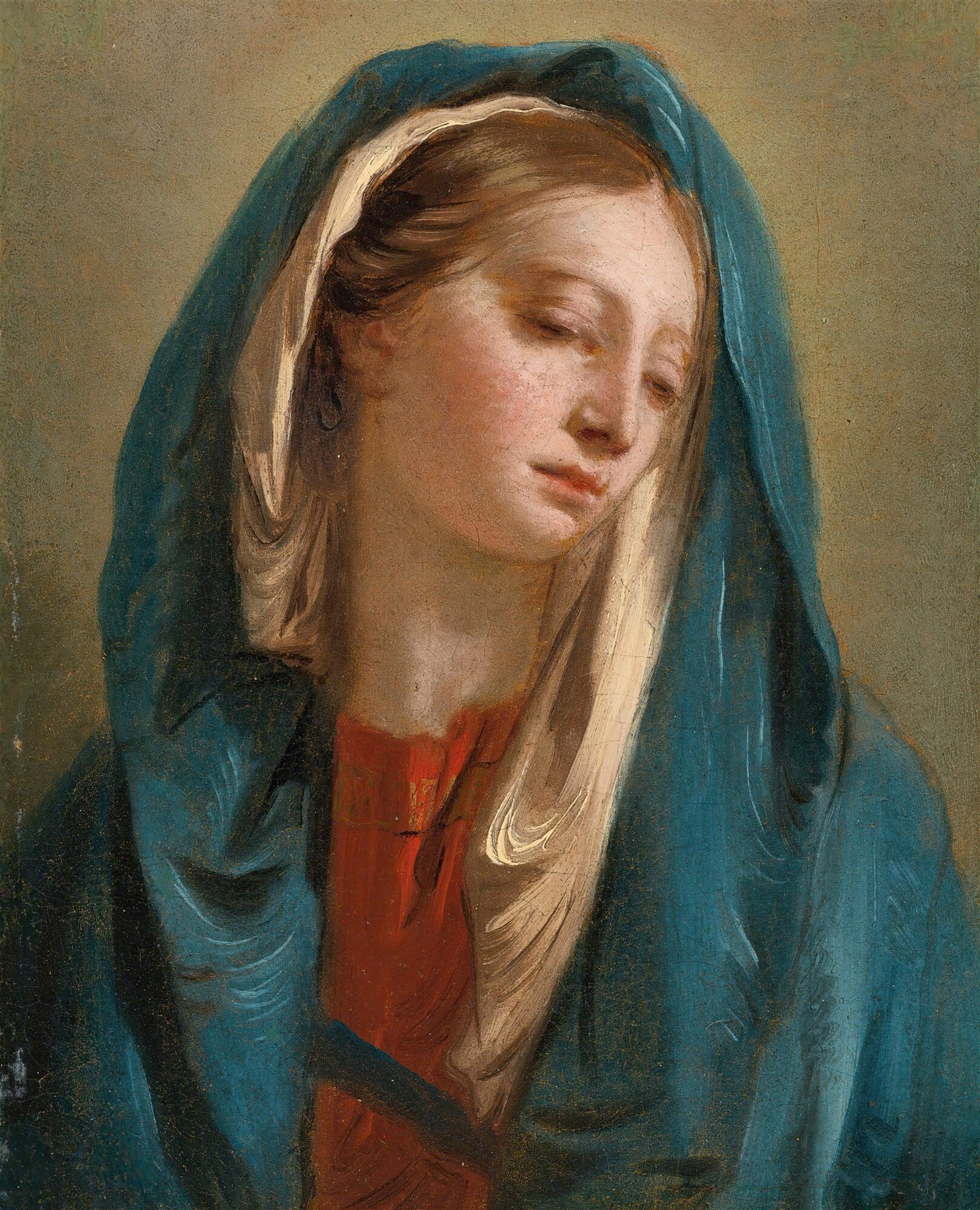 Retrato aproximado de A Virgem Dolorosa de Giovanni Battista Tiepolo, mostrando o rosto da Virgem com os olhos fechados, coberta por um manto azul e um véu branco, com tons de pele suaves e fundo neutro.