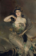 Retrato em óleo de uma mulher elegante sentada, com vestido cinza-azulado, ombros expostos e um toque de pele na mão, no estilo de Giovanni Boldini. Fundo escuro.