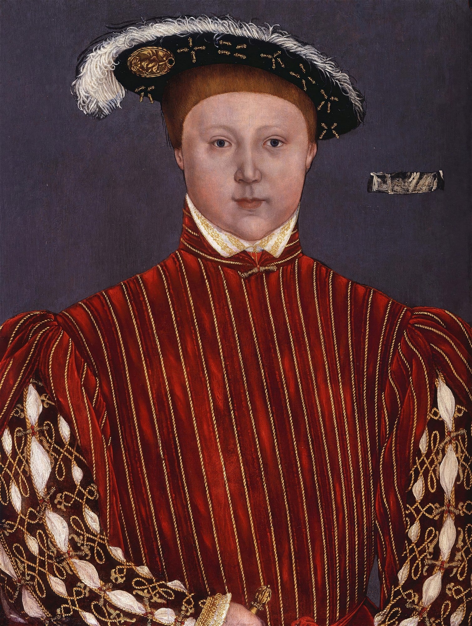 Retrato a óleo de um menino jovem, Eduardo VI, pintado por Hans Holbein, o Jovem. O menino usa um chapéu emplumado e roupas vermelhas e douradas ricamente bordadas, com um olhar sério no rosto. O fundo é cinza escuro.