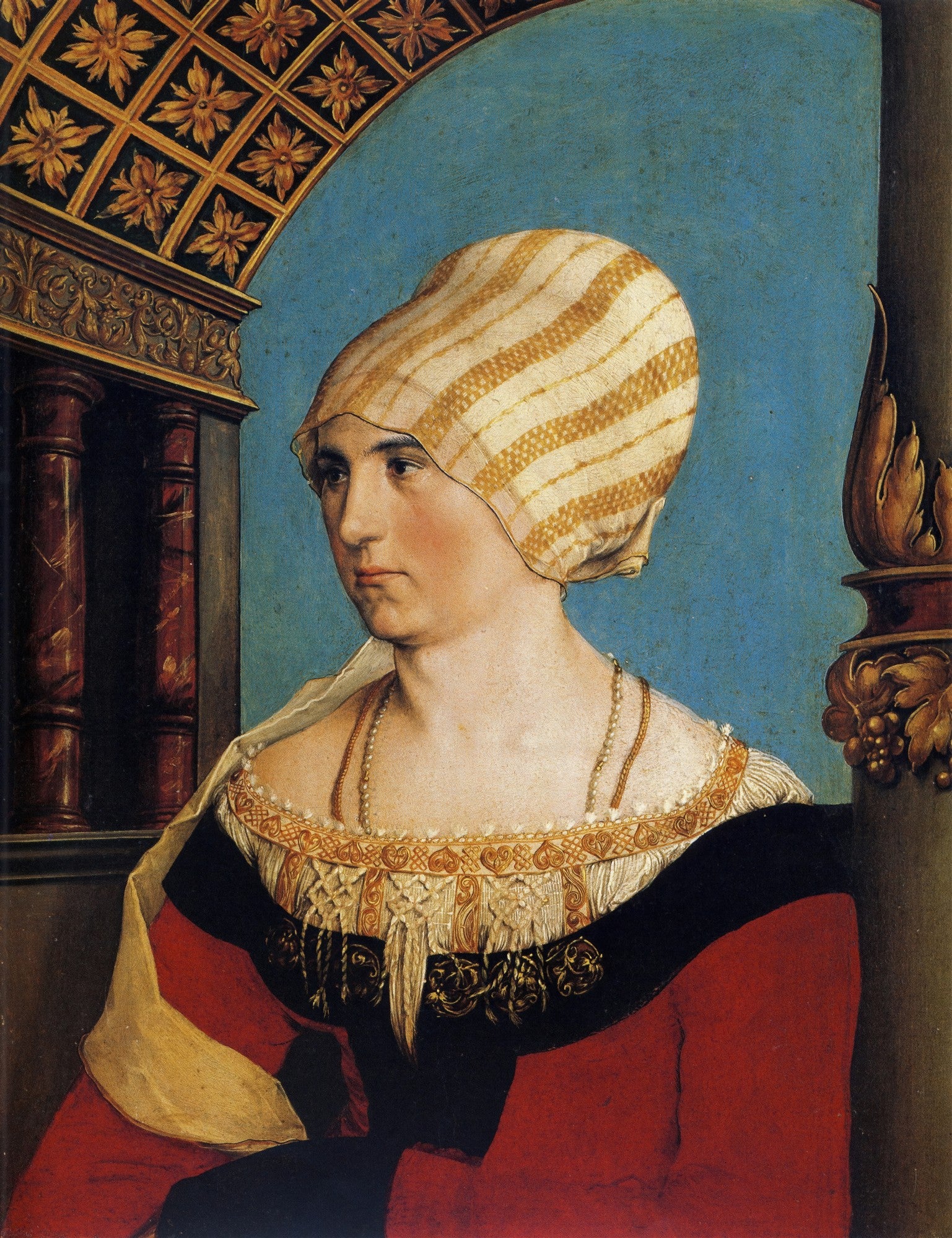 Retrato de uma dama renascentista de perfil, com toucado listrado e vestes ricas em tons de vermelho e preto, atribuída a Hans Holbein, o Jovem.