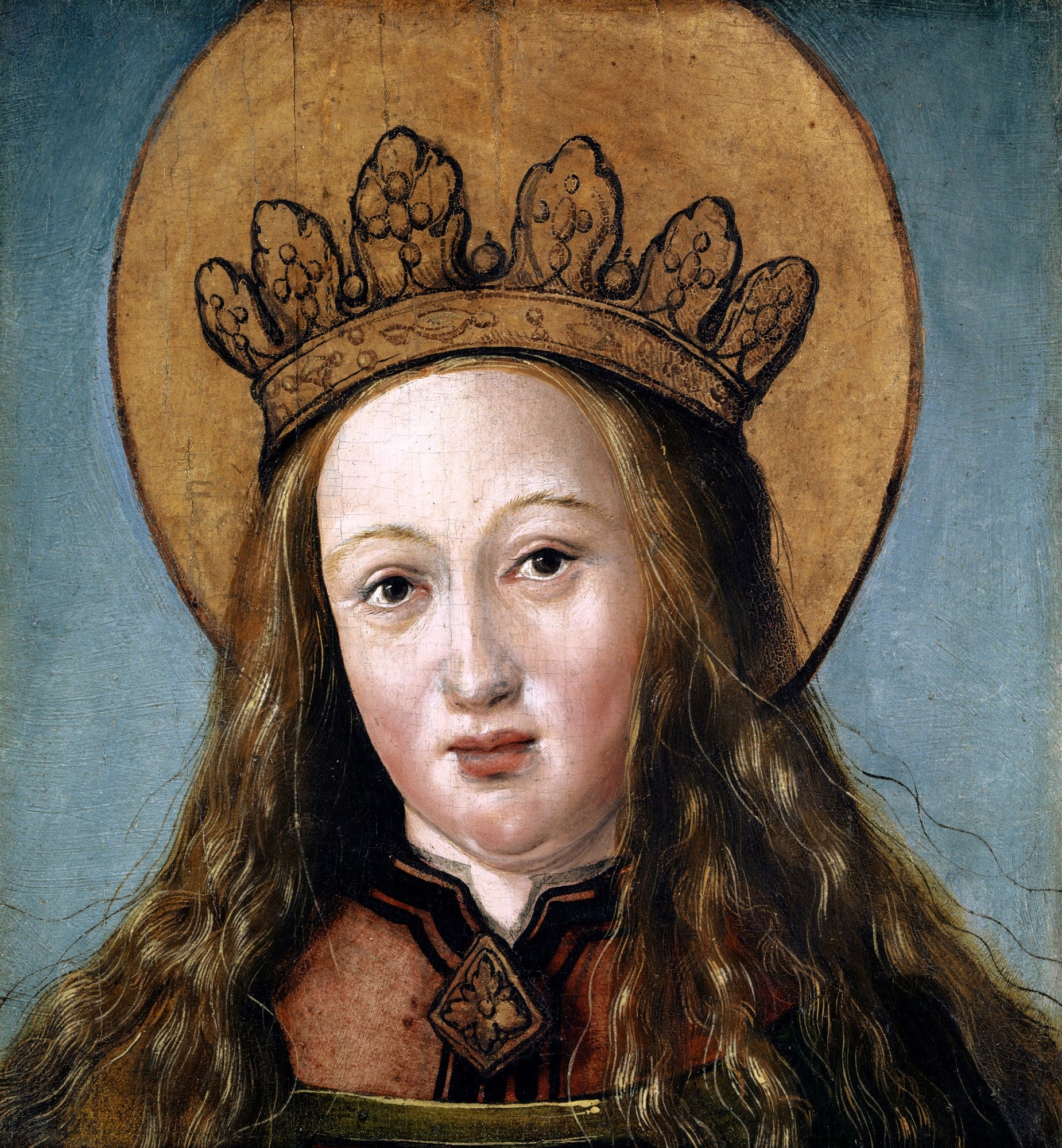 Retrato de busto de uma jovem mulher com cabelos longos e castanhos, vestindo uma coroa dourada e um halo, em um fundo azul. A obra é atribuída a Hans Holbein, o Velho.