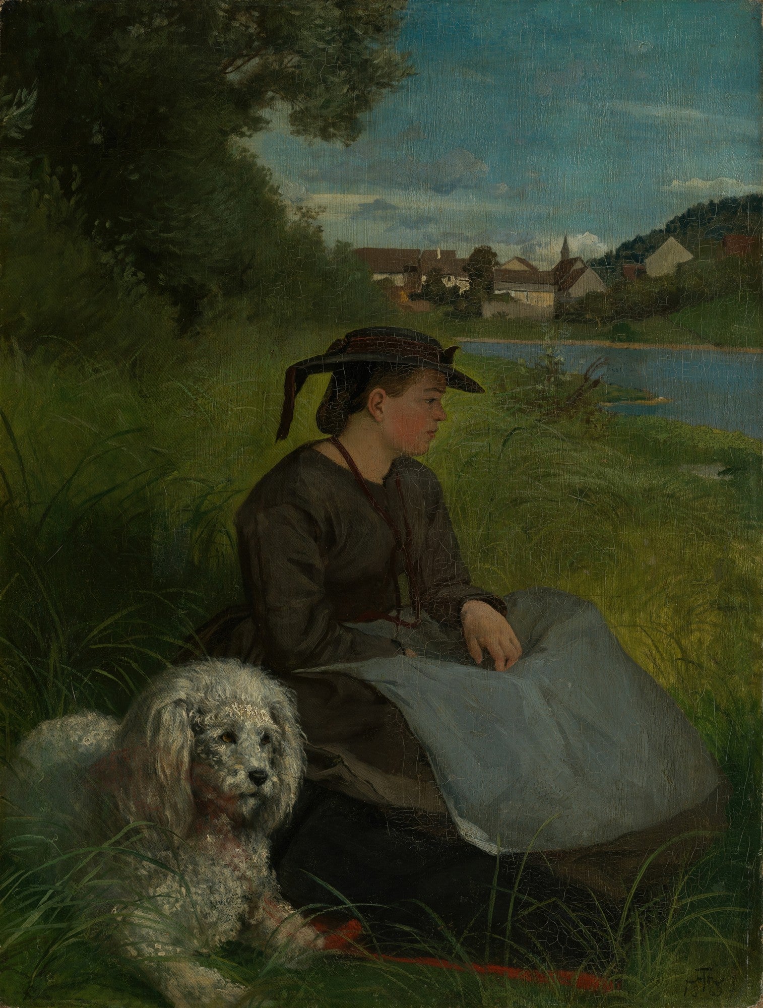 Pintura a óleo de Hans Thoma, mostrando uma jovem sentada na grama alta à beira de um rio, com um cão branco e fofo deitado ao seu lado. Ao fundo, uma vila e colinas sob um céu azul.