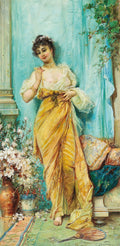 Pintura a óleo de Hans Zatzka, "A Mulher Oriental", retratando uma mulher jovem com cabelo escuro e flores no cabelo, vestindo um vestido amarelo esvoaçante e top branco translúcido. Ela está em um cenário clássico com uma coluna, cortinas azuis e folhagens verdes, com um leque no chão. O estilo é romântico e acadêmico.