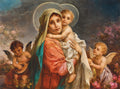 Quadro decorativo da Virgem Maria segurando o Menino Jesus, com auréolas sobre suas cabeças, cercados por anjos querubins em um jardim florido, obra de Hans Zatzka.
