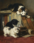 Pintura a óleo de Henriëtte Ronner-Knip mostrando três gatos, um gato adulto de pelagem tricolor no topo de livros observando curiosamente dois filhotes de gato, um preto e outro malhado, brincando entre livros e um tinteiro em uma superfície vermelha. A atmosfera é clássica e acolhedora.